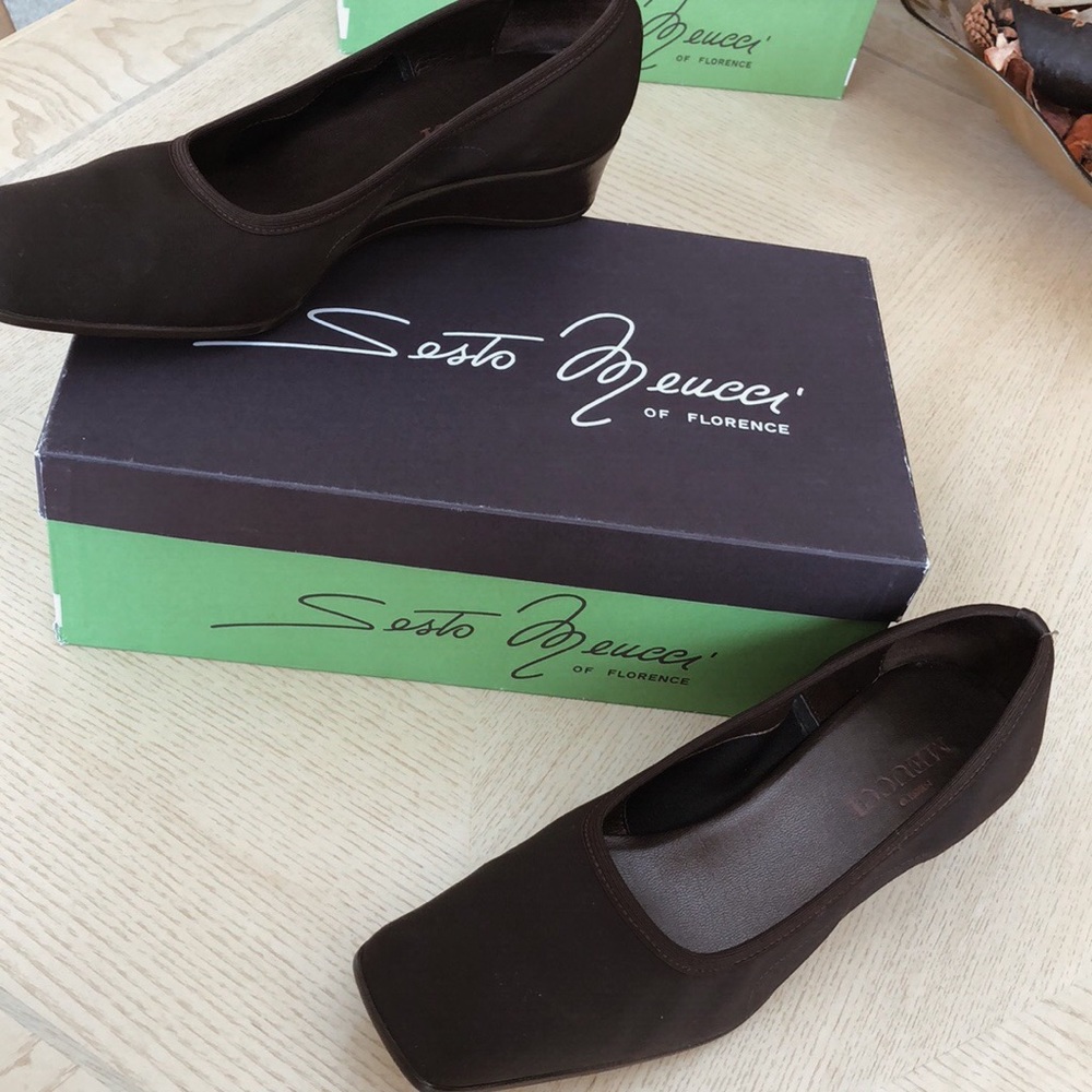 Sesto Meucci brown shoes